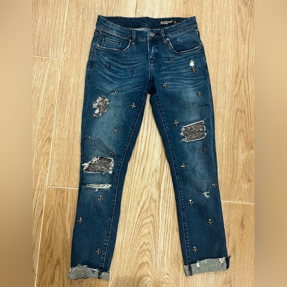 Blank NYC Girlfriend Cropped Embellished Jeans - Picture 4 of 8